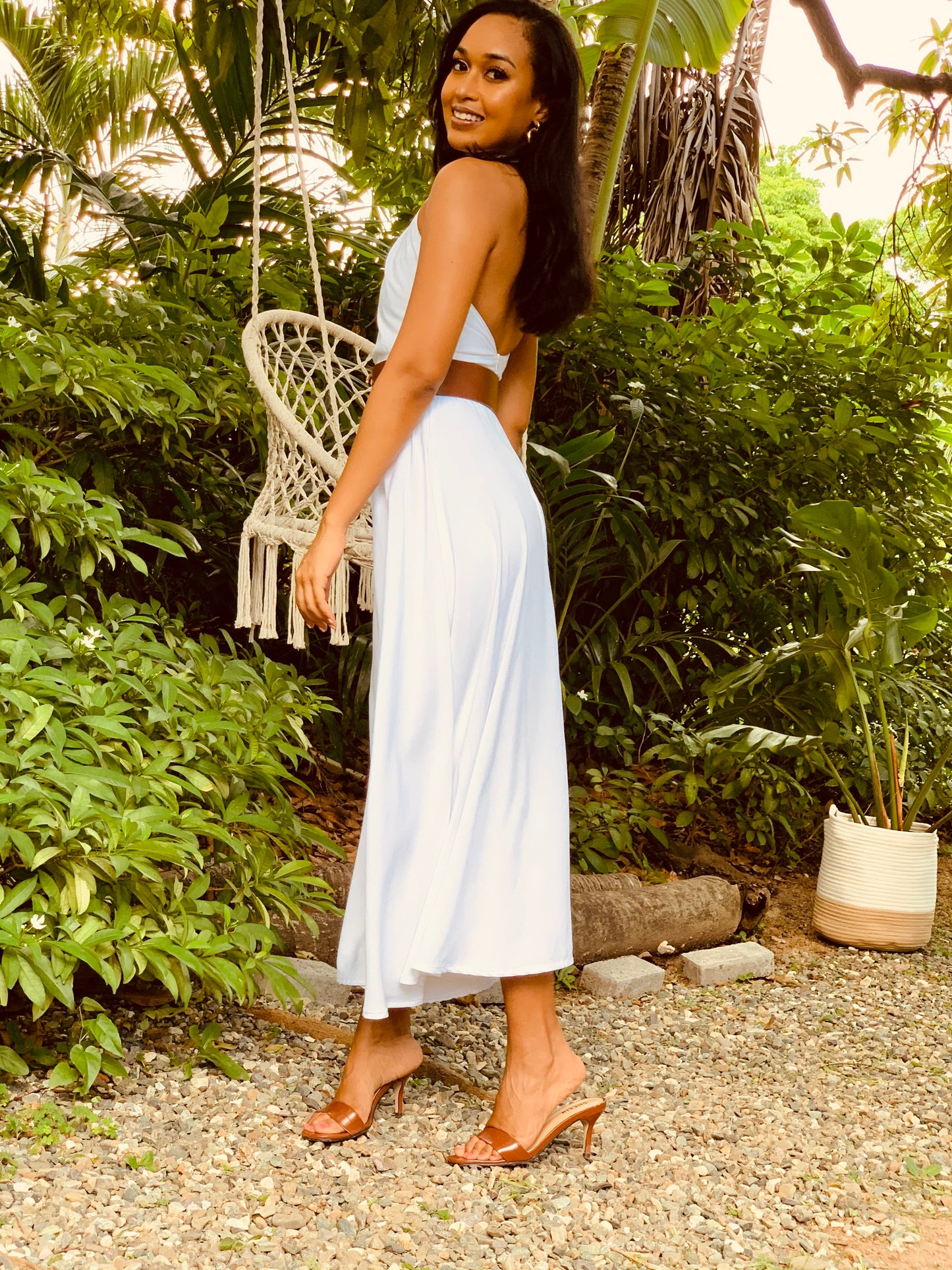 Mello White Dress Midi (Loose fit)